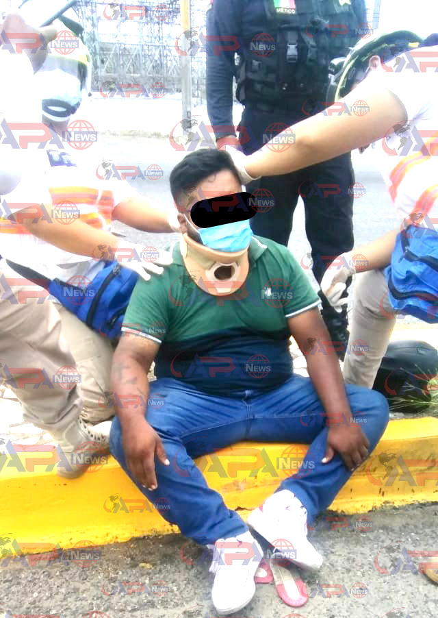 Golpes y Raspones en Derrape de Moto en Viva México, un Herido - ApaNews